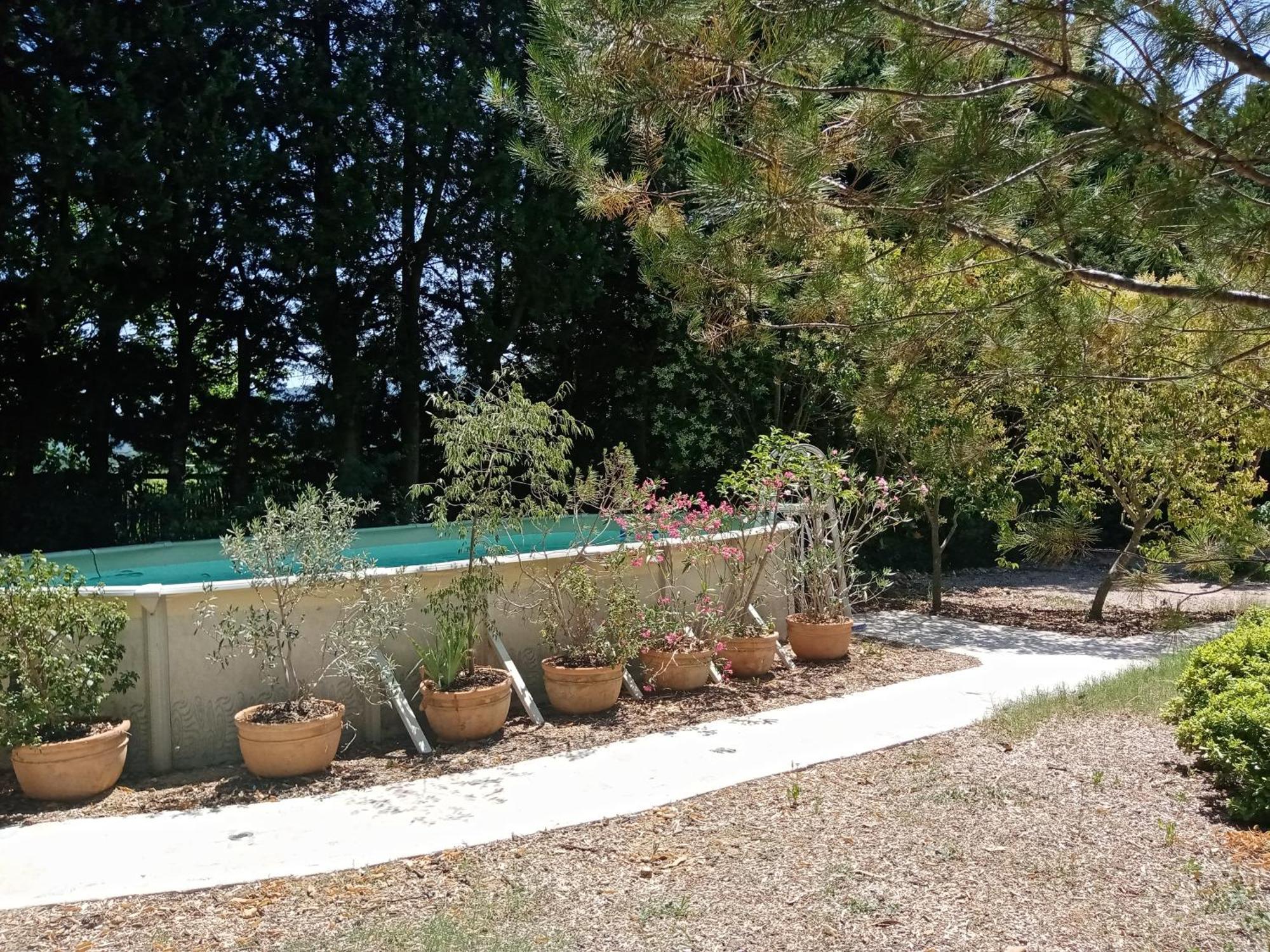 Au Mas Saint Pierre Hotel Pignans Exterior photo